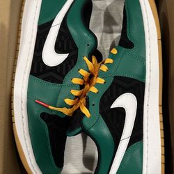 Jordan 1 Low SE Christmas 