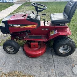 Riding Lawnmower 