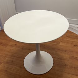 White table 