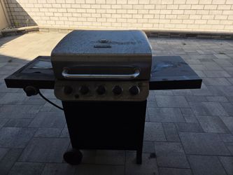FREE Char-Broil 4-Burner Gas Grill + Propane Tank Included - Pickup Only