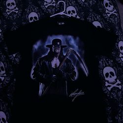Authentic WWE undertaker shirt (Size M)