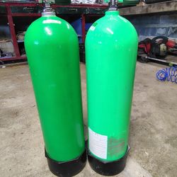 Scuba Tanks 