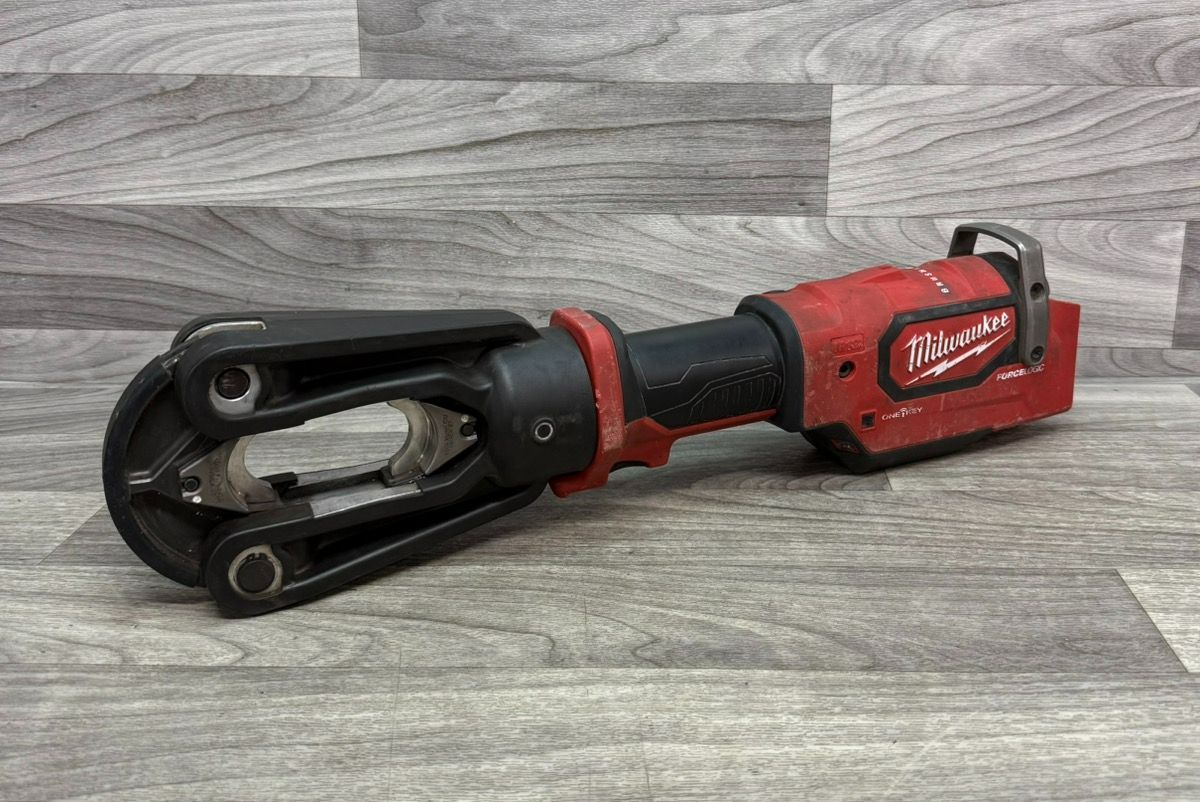 Milwaukee 2879-20 Force Logic 15T Utility Crimper Cutter – Tool Only (A1D025199)