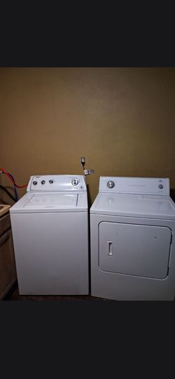 Whirlpool Washer And Dryer Set
