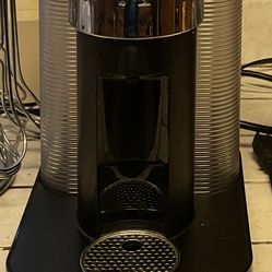 Breville nesting vertuo  plus crome