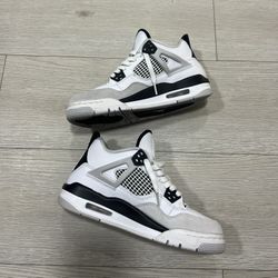 Jordan 4 Military Black (GS)