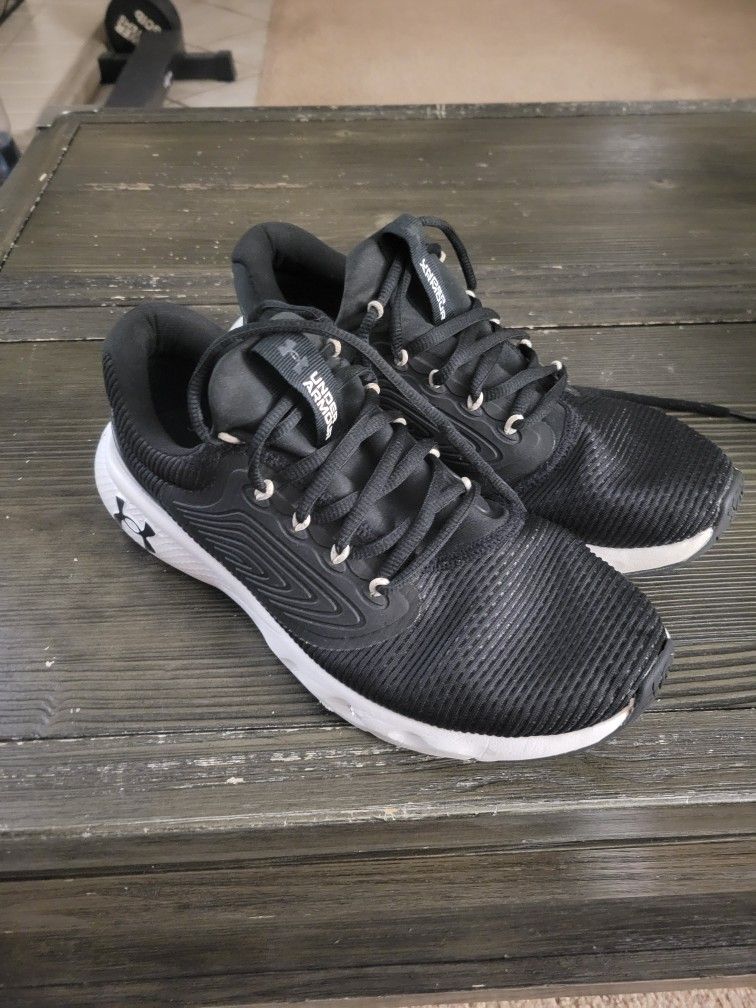 Under Armour Black Shoes Size 8