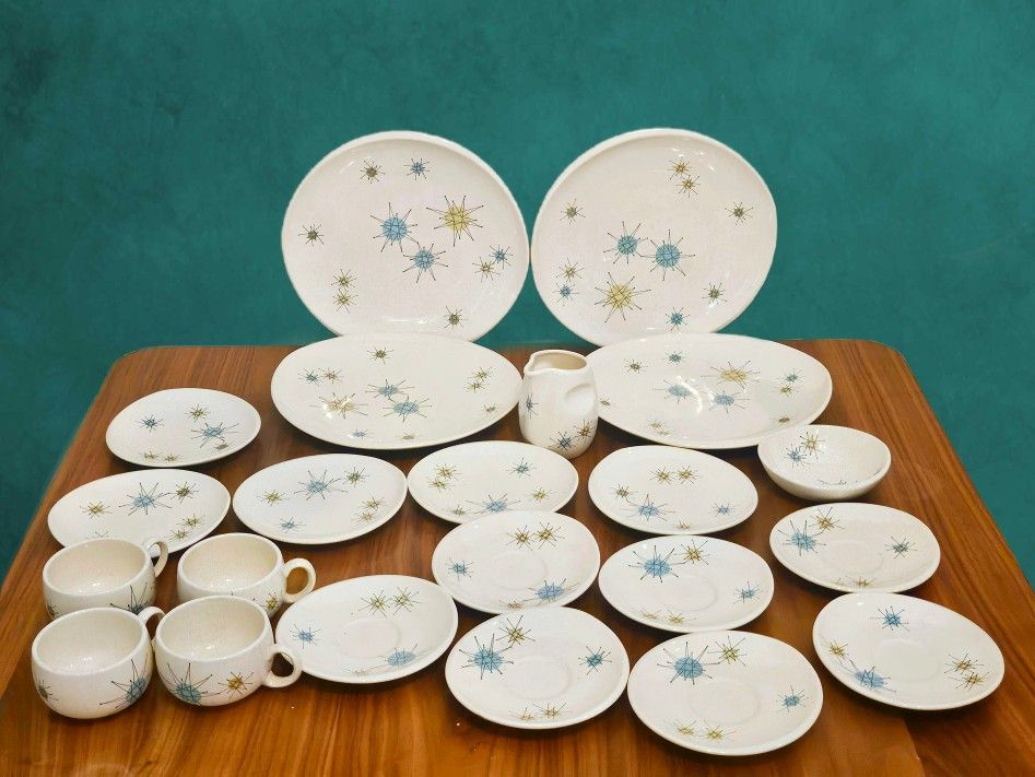 Vintage Franciscan Starburst dishes!