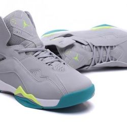 BOY KIDS 6.5 SNEAKERS NIKE