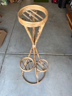 Ratan Plant Stand