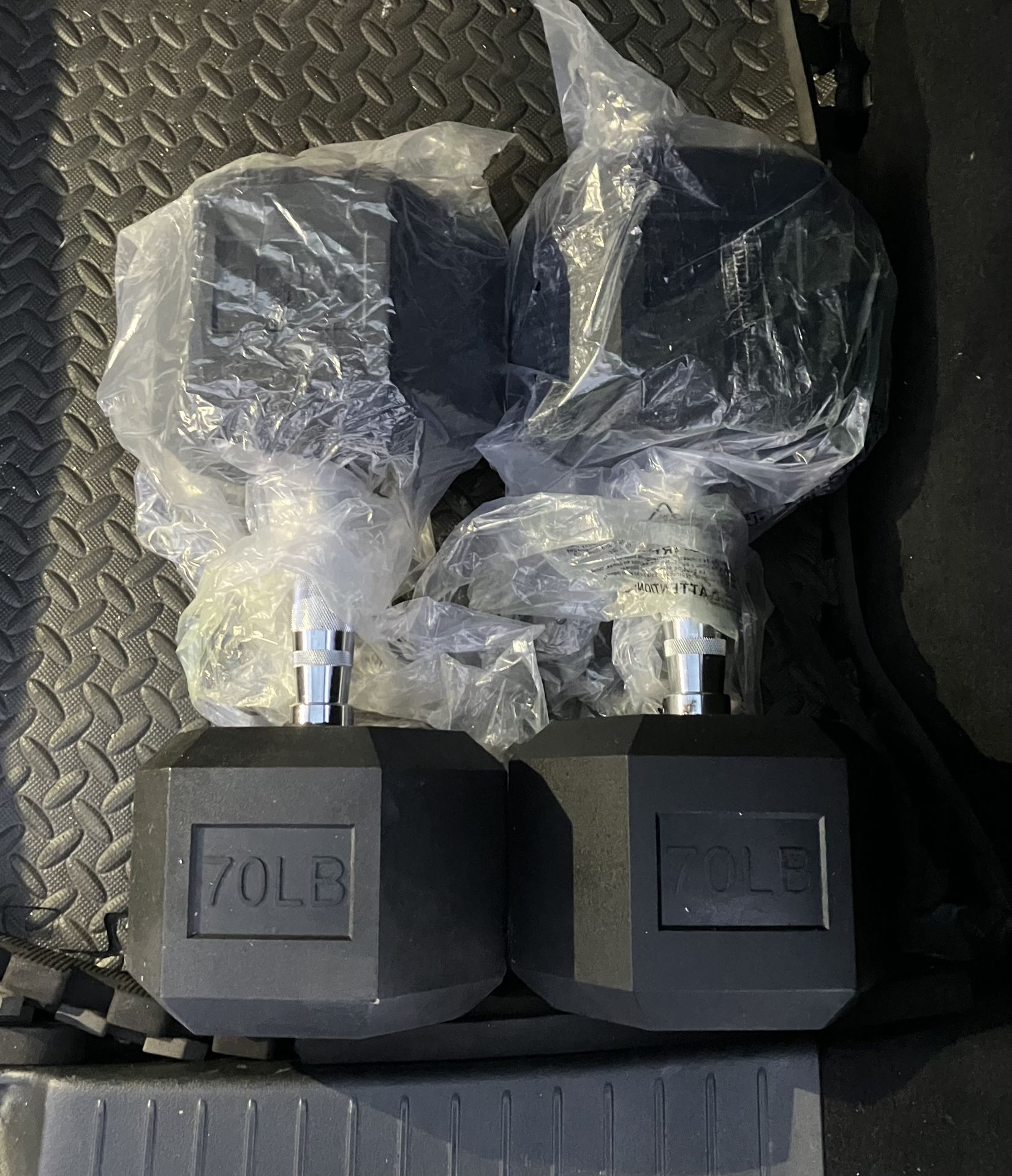 NEW 70 lb dumbbells 70lb 70lbs dumbbell set lbs Rubber Hex weights weight pair pounds pound # Seventy
