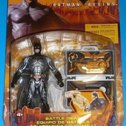 BATMAN BEGINS BATTLE GEAR BATMAN BATMAN 2005