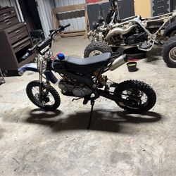 110 Dirt Bike 