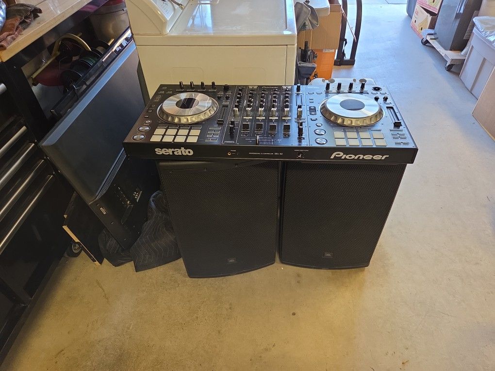 Pioneer Serato DDJ-SZ Dj Controller/ Eon615 JBL speakers 