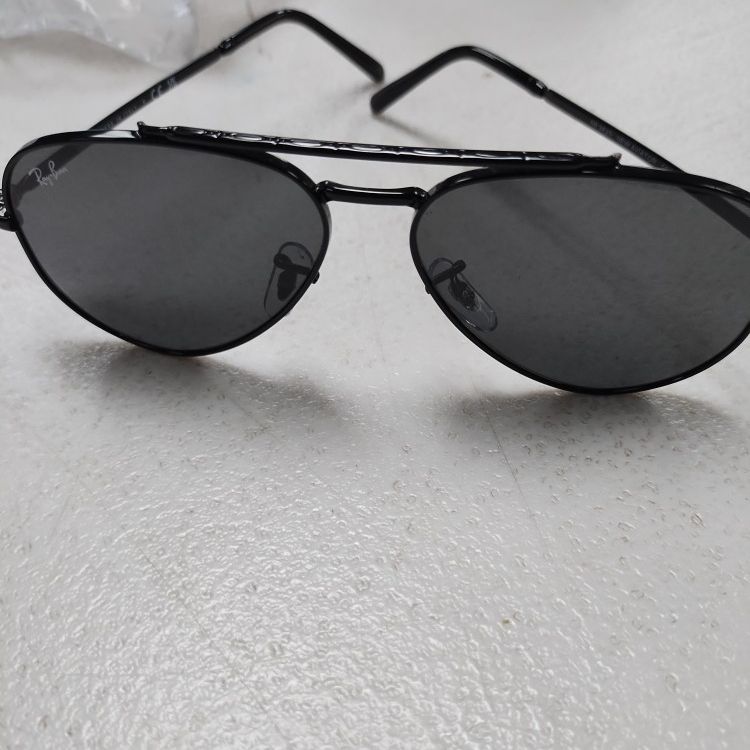 Genuine Ray Ban Aviator Sunglasses 