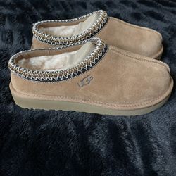 Ugg Tasman Size 9 Brand New With Box