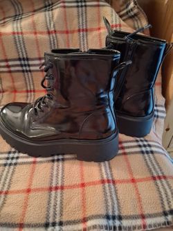 Women's boots