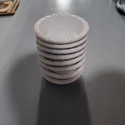 Set Of 8 Bowl Dishes