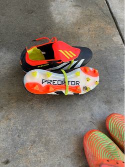 Soccer cleats