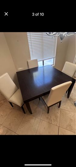 Dining Table And 4 Leather Chairs