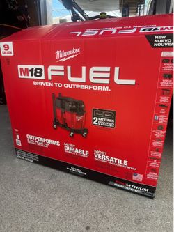M18 FUEL 9 Gal. Cordless DUAL-BATTERY Wet/Dry Shop Vacuum Kit with (2) 8.0 ah Batteries, Filter, Hose, and Accessories