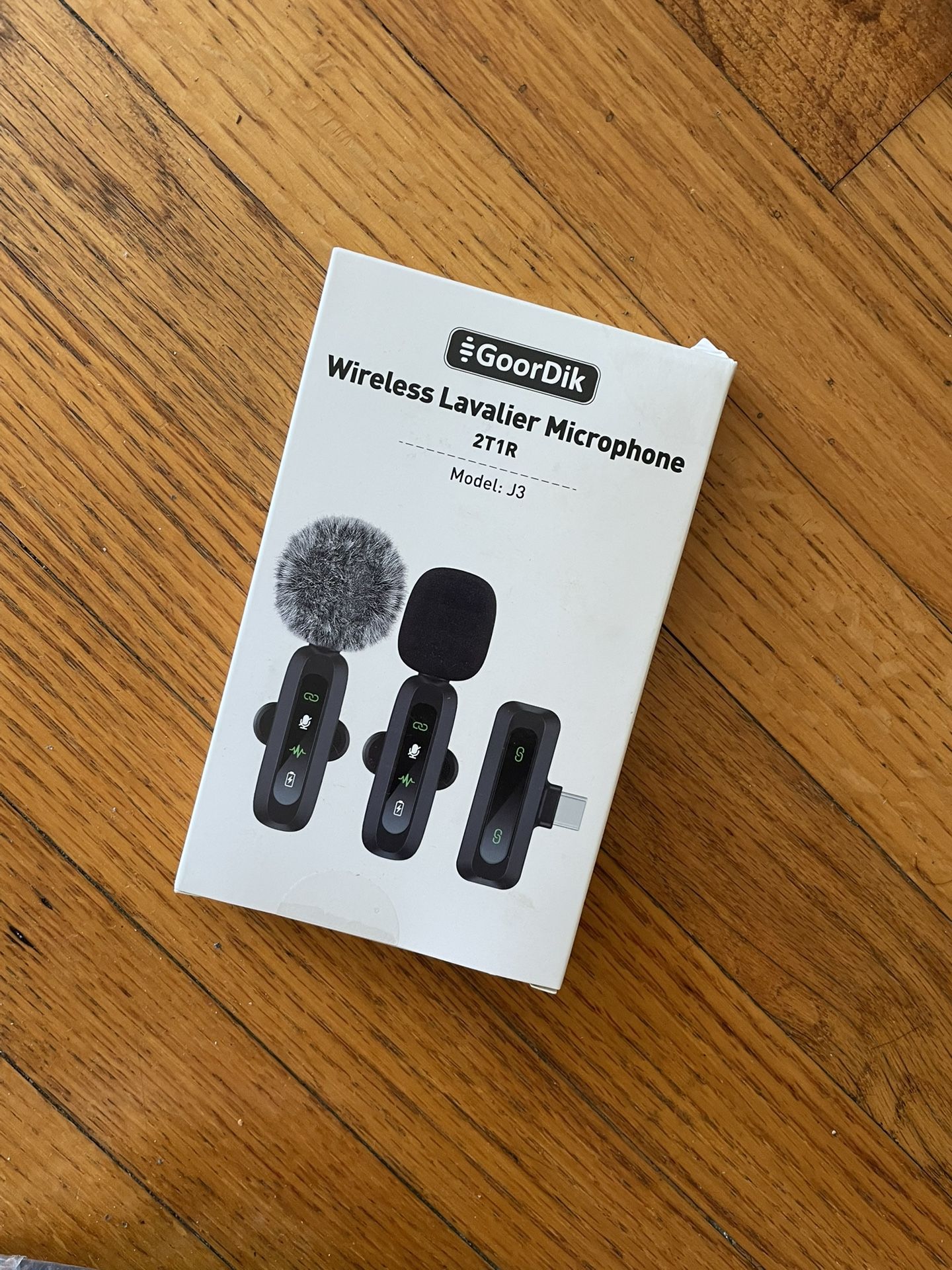 USB C Lavalier Microphone Wireless Mini Mic for Type-C Android Phone/Tablet/PC Video Recording Clip-on Mics with Rotatable Clip&Denoise Recording, Ide