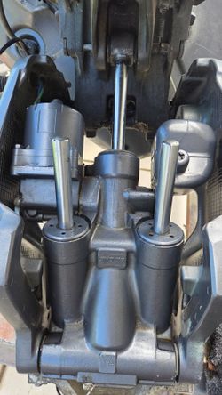 Yamaha TILT & TRIM 2.6L 2 Stroke 150hp 200hp Saltwater Series