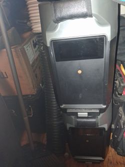 Eco flow solar powered generator with wall breaker  n 2 extra bank batteries
