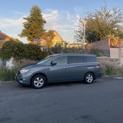 2012 Nissan Quest