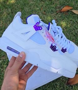 Jordan 4 Retro ‘Purple Metallic’ size 8.5