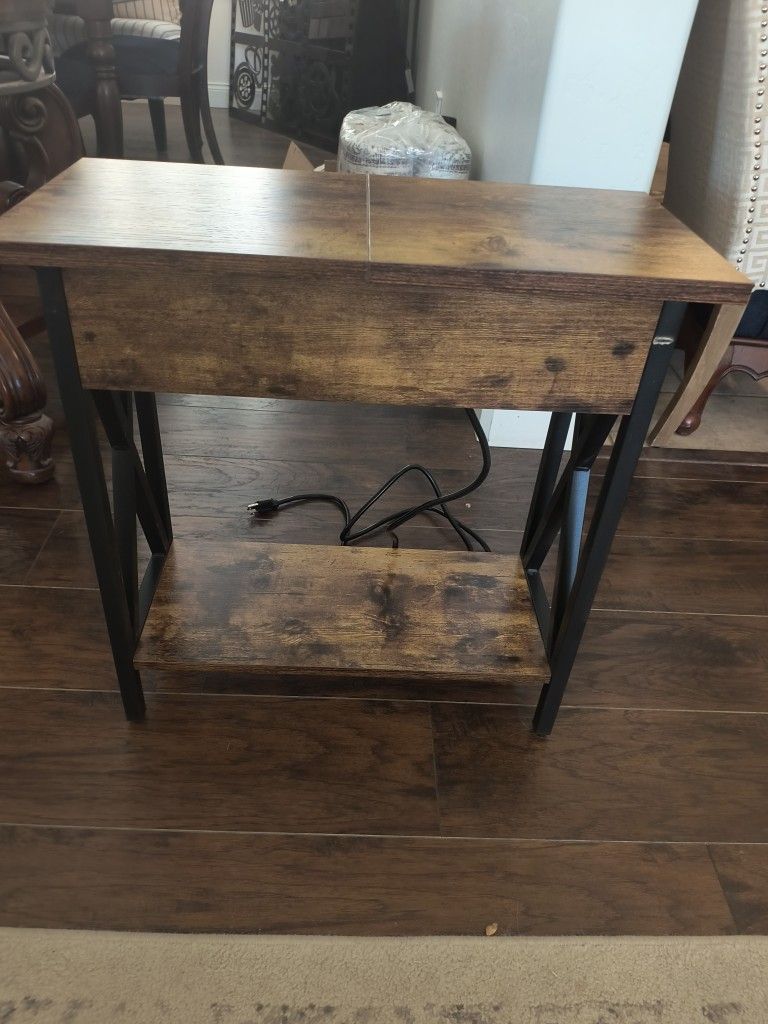 Charging End Table