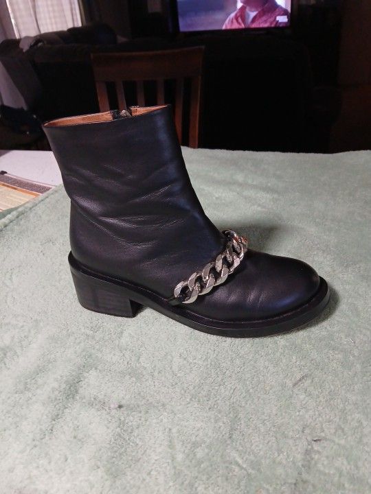 Authentic GIVENCHY "LAURA" BOOTS