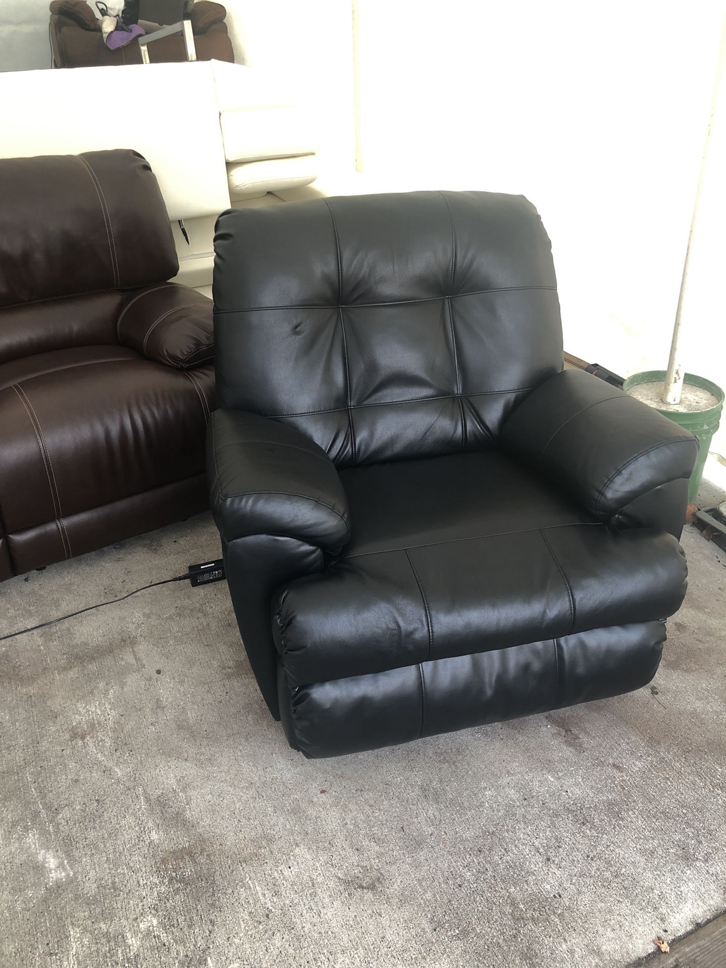 Mercury power recliner chair from bobs discount furniture
