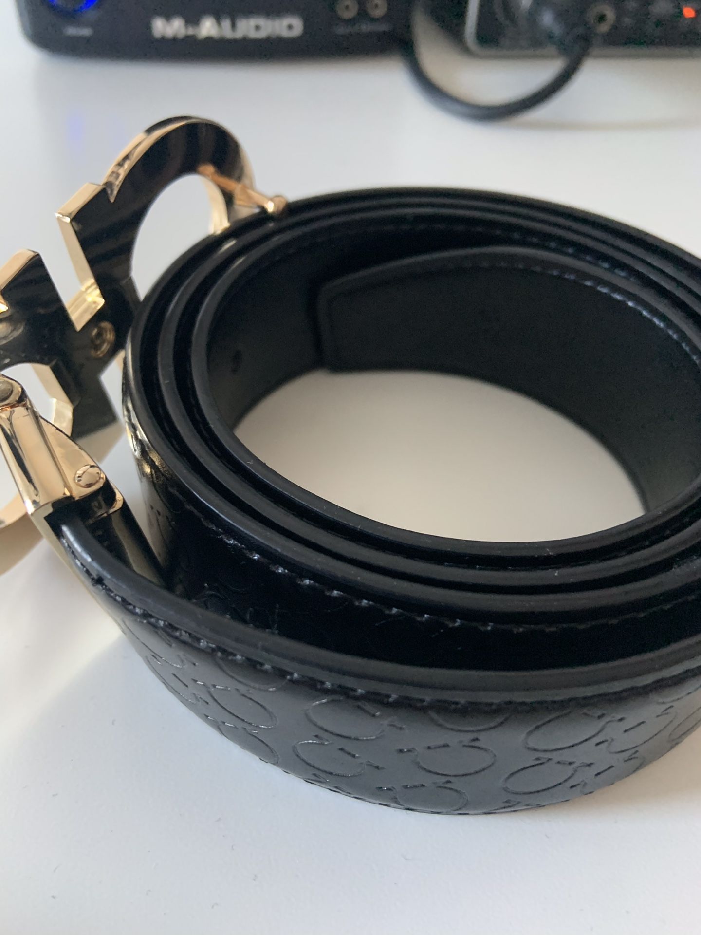 Men’s feragamo belt size 36