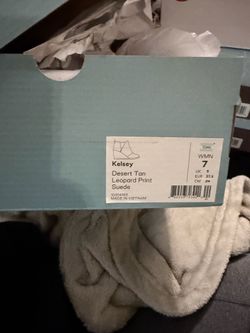 Women’s shoes