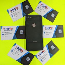 iPhone 8📱 64GB. Factory unlocked 🔓 Like new condition 🎁 With warranty 🧾