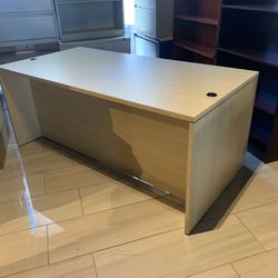 Executive Desk 3x6