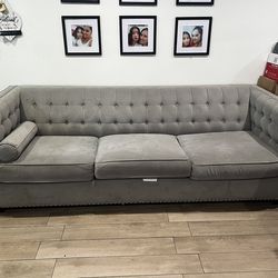 Gray Tufted Sofa & Loveseat Set – Modern Style