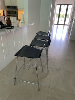 Set of wood stool