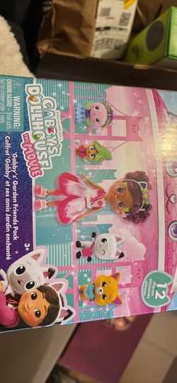 Gabby dollhouse set