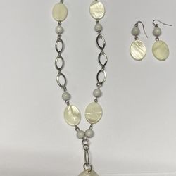 Elegant Mother of Pearl Statement Necklace and Earrings Set Silver Tone Jewelry Pre Owned
