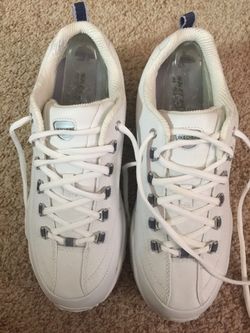 Brand New Women’s Skechers - Size 9.5