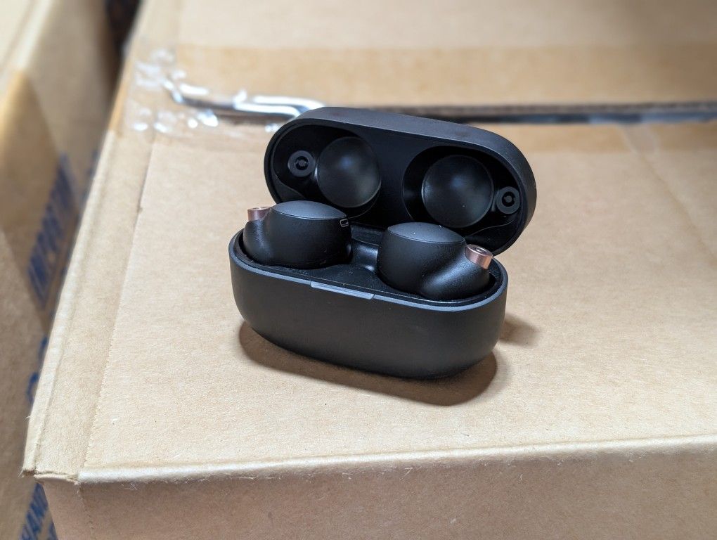 Sony WF-1000XM4 Noise Canceling Truly Wireless Earbuds