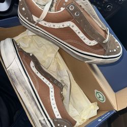Size 10 Brown Pearlized Vans 