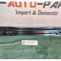 2017 - 2018 - 19 - 2022 TOYOTA PRIUS PRIME REAR BUMPER REINFORCEMENT REBAR OEM AY06643