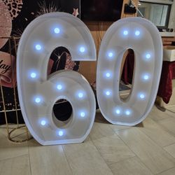 4FT Marquee Light Up Numbers, Marquee Numbers 4 Feet Tall with Cool White Light, Number 60 Light Up Number for Party 60th Birthday Anniversary Decorat