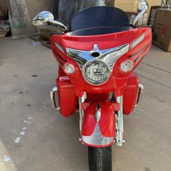 12V Electric Motorcycle for Kids Ages 3-8, 2 Seats Ride-On Motorbike with 3 Wheels, Bluetooth, USB