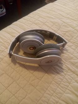 BEATS BY DRE