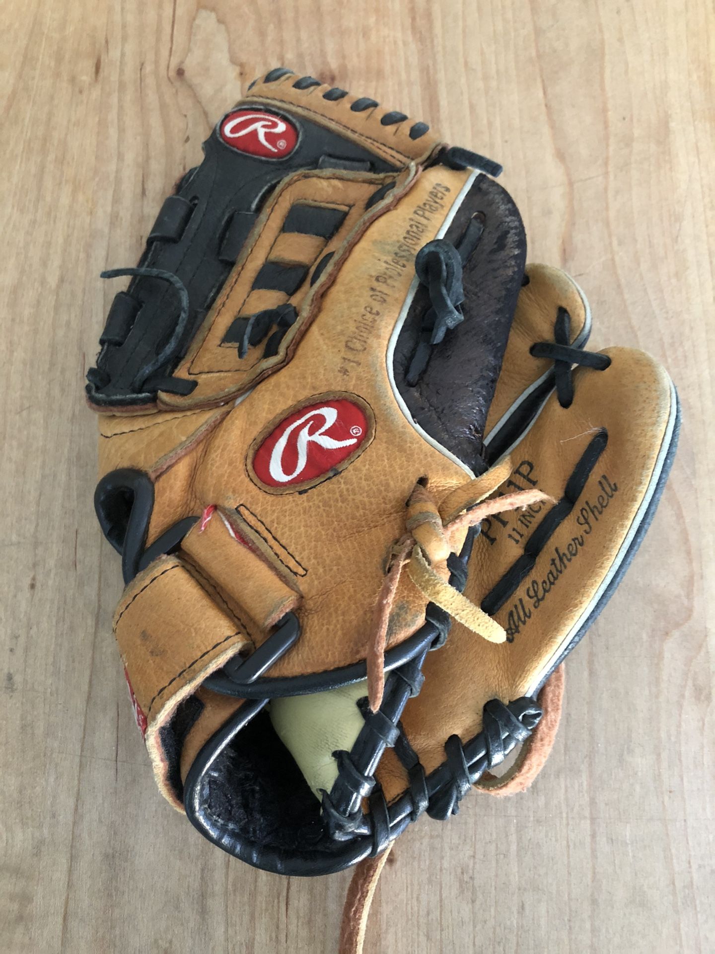 Rawlings PP11P 11” Leather Youth Baseball Glove Very Good Condition!