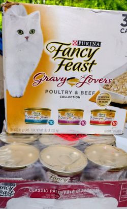 Fancy feast cat food